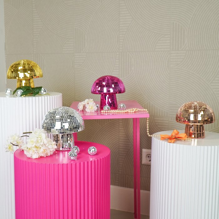 Disco Mushroom. Discobal in de vorm van een paddenstoel.