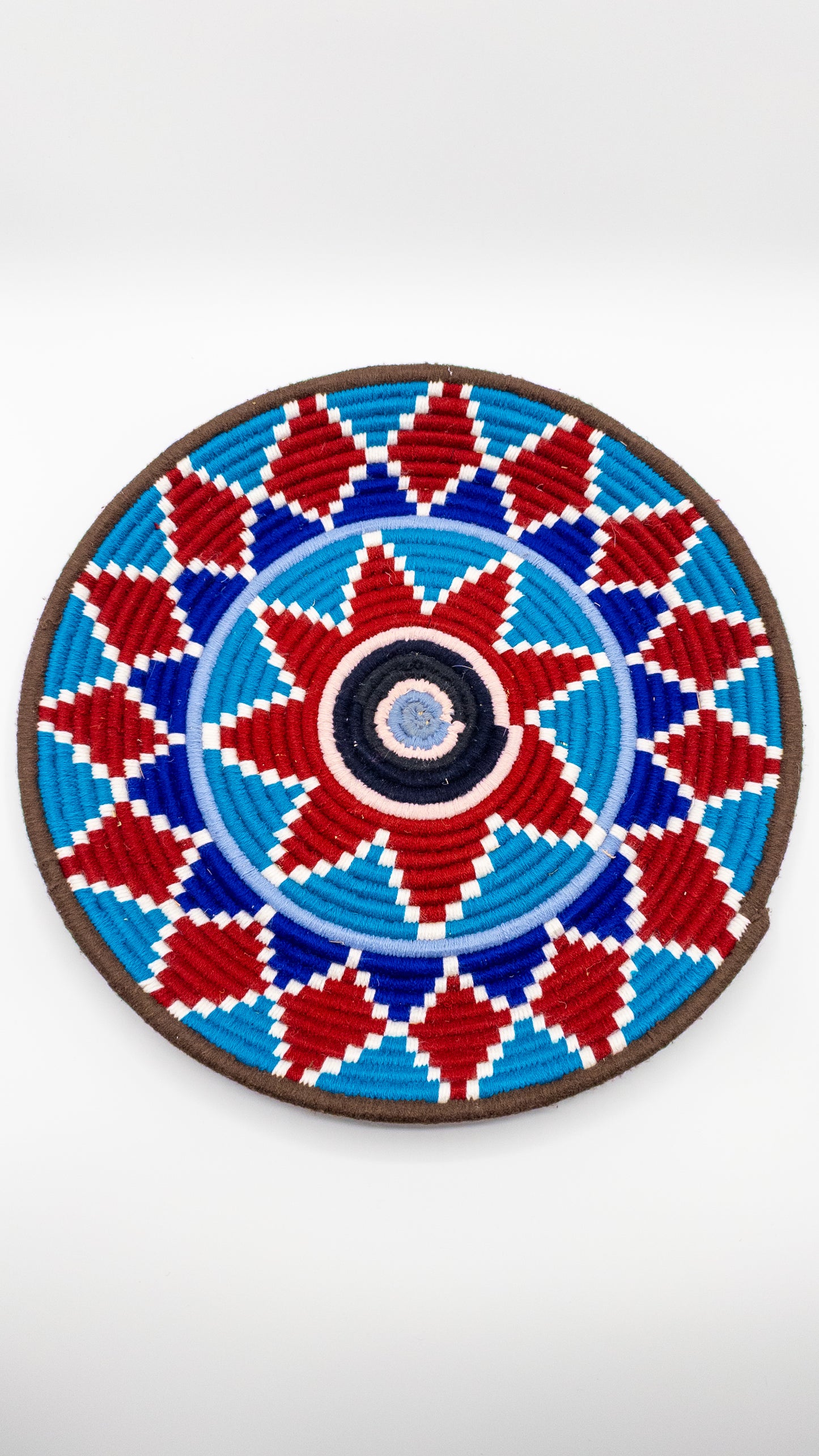 Handgemaakt Berberbord uit Marokko. Blauw en rood