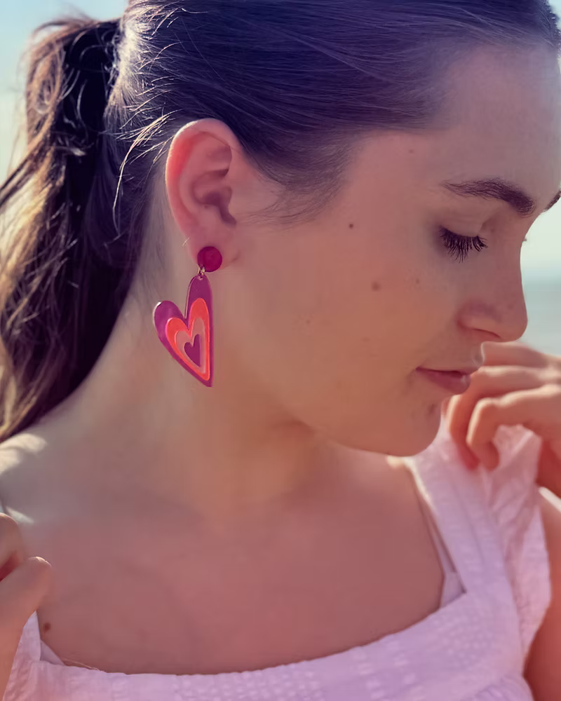 Kleurrijke oorbellen bij Miss Color