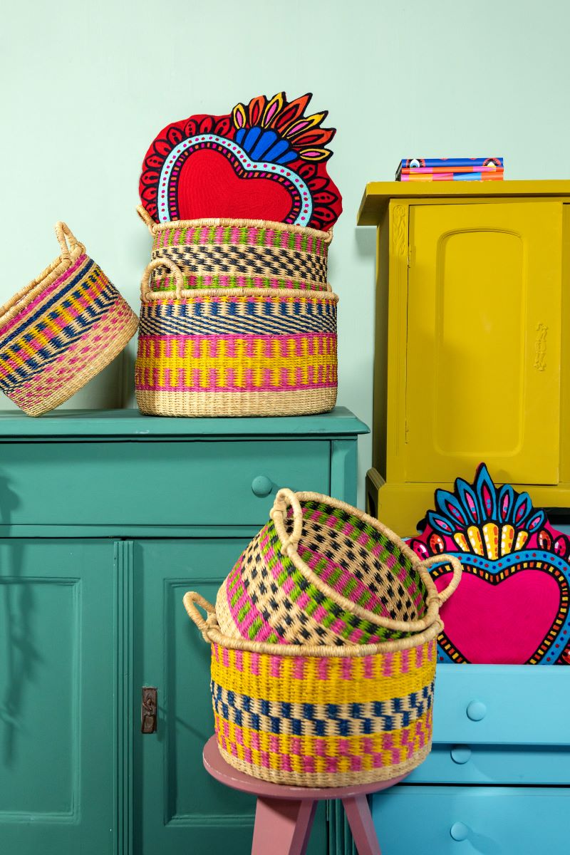 Ghanese handgemaakte manden. Handgeweven