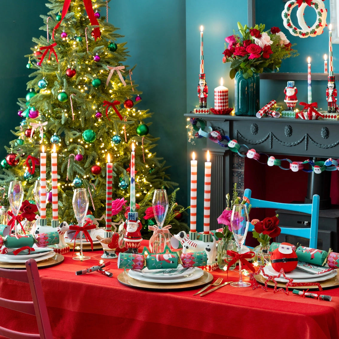 Kandelaar Hond Keramiek Handbeschilderd 14 cm | Dubbele Kerst Kaarshouder voor 2 Dinerkaarsen
