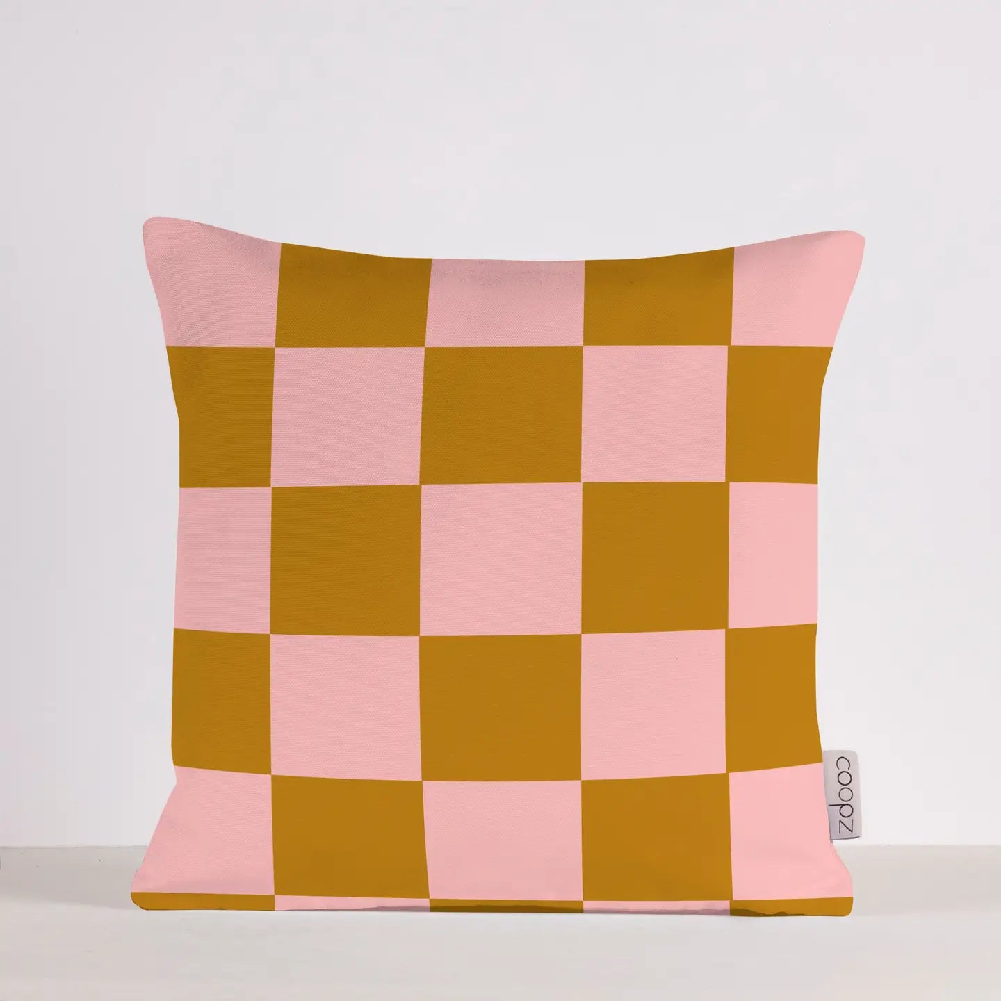 Kussen roze/messing geblokt. Fluweel. 50x50 cm