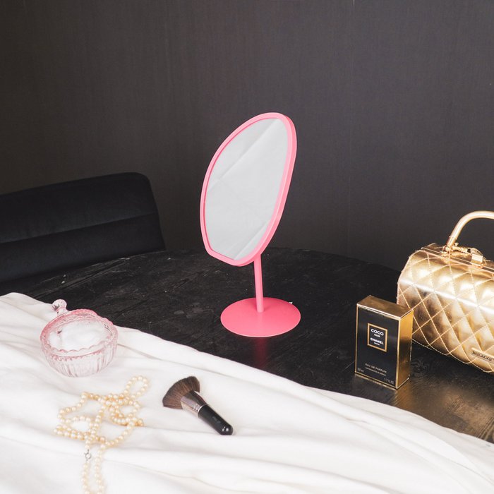 Make-up spiegel roze. Staande spiegel