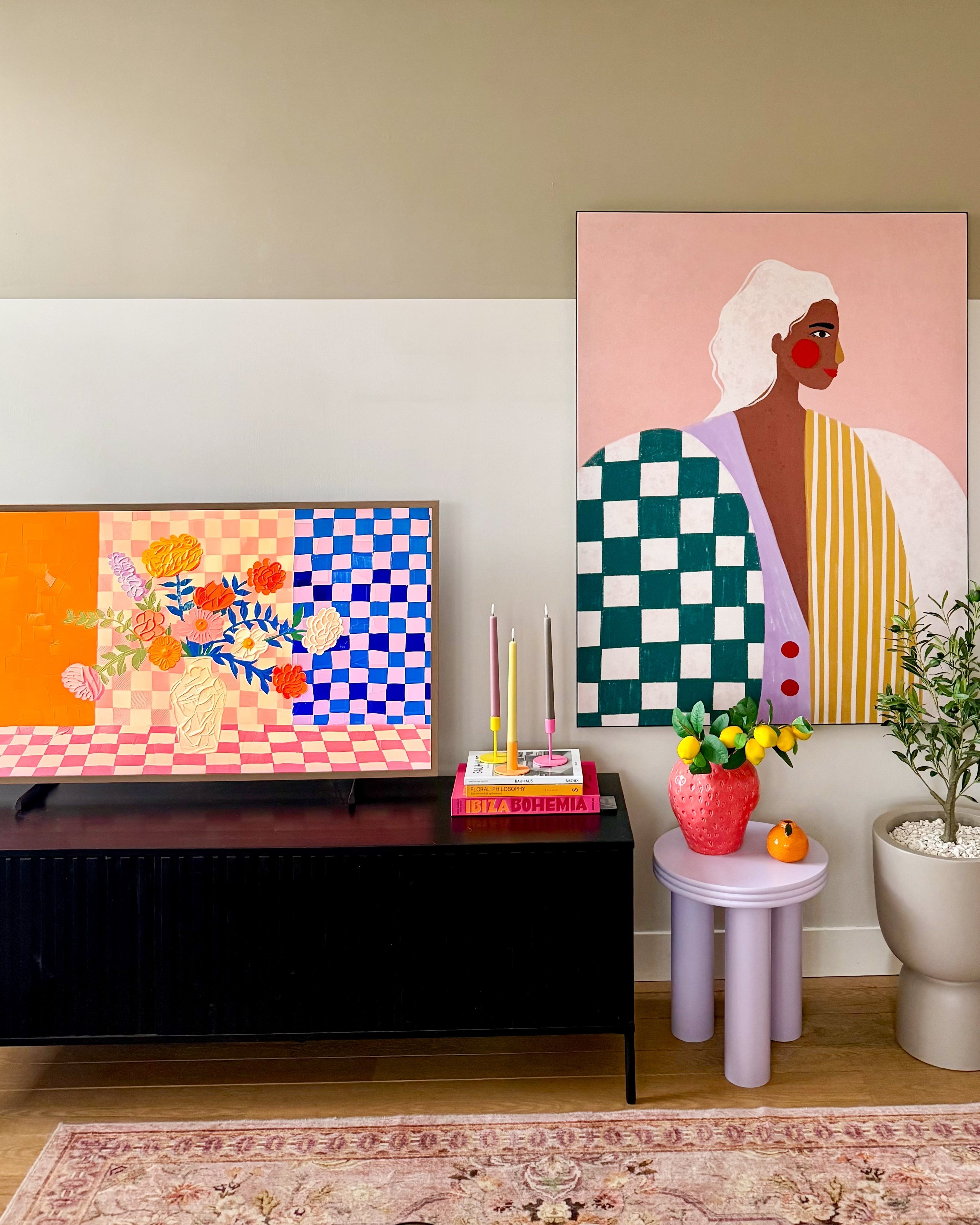 Kleurrijk interieur: 5 simpele manieren om kleur in huis te brengen