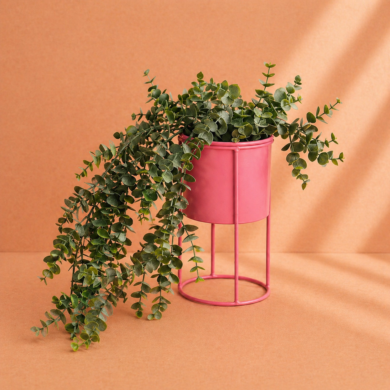 Plantenhouder metaal - Stijlvolle bloempot op standaard (Roze)