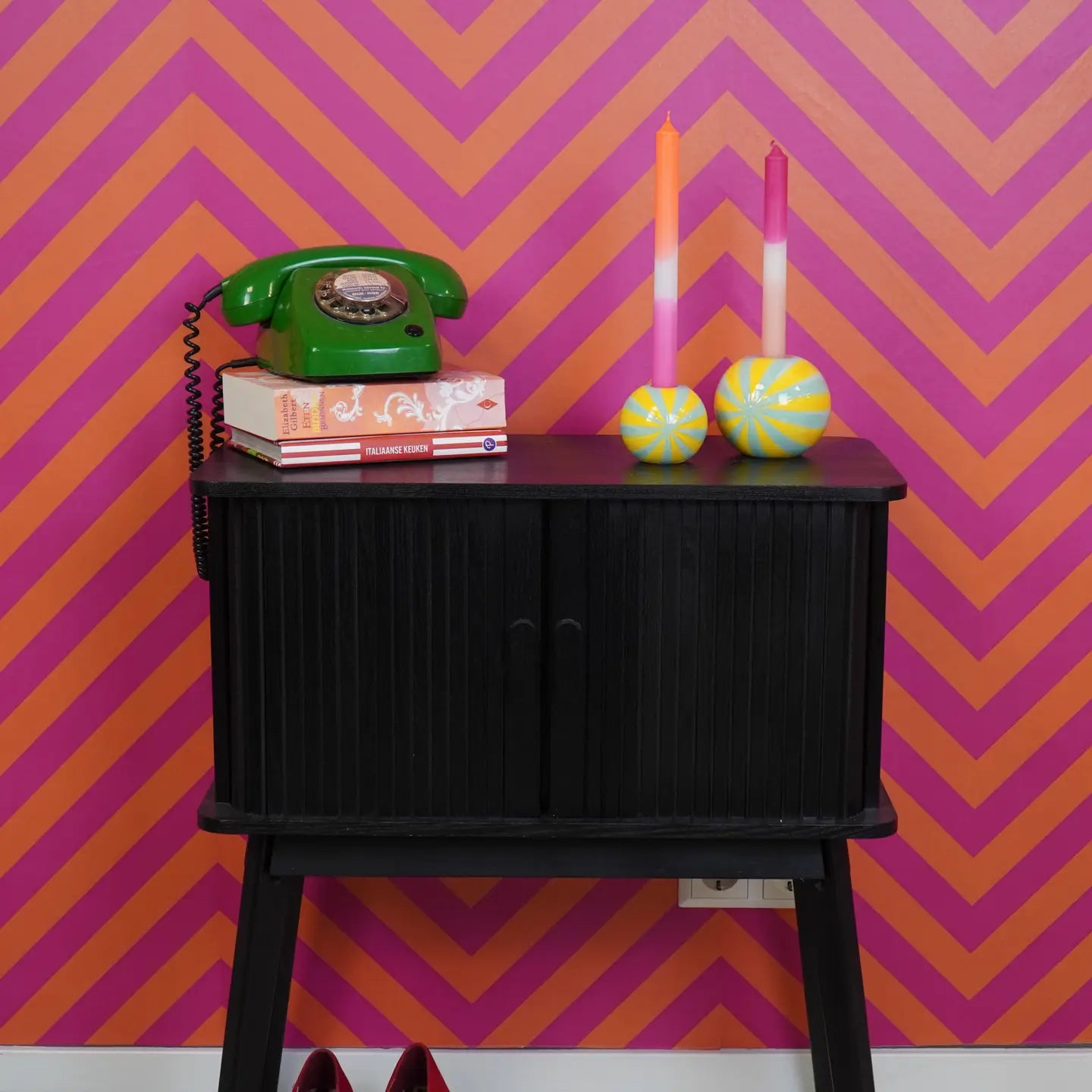 Kandelaar Swirl. Ronde kandelaar voor dinerkaars. Geel en mint 