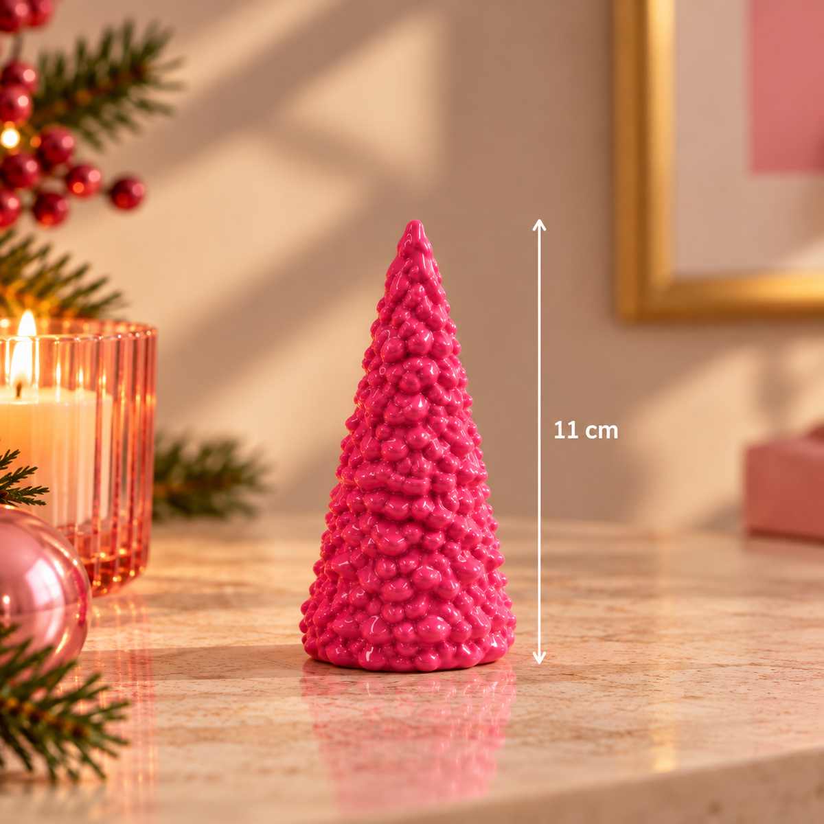 X-MAS Tree Felroze Keramiek Small of Large | Decoratief Kerstboompje 11 of 24 cm