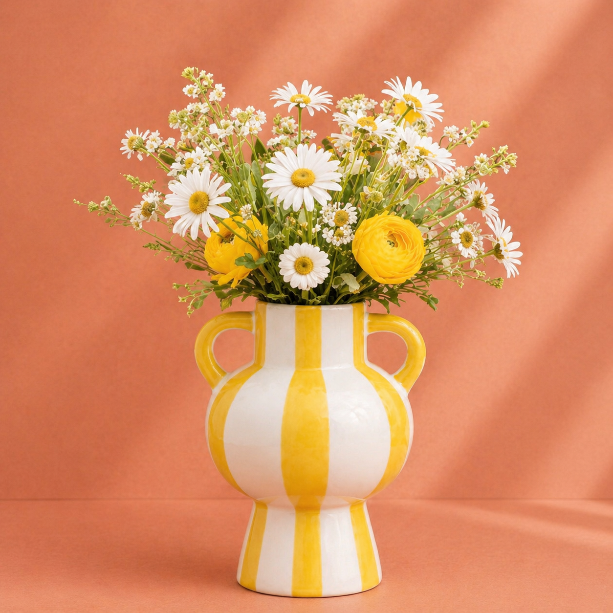 Keramieken Vaas Geel Wit Gestreept – 24 cm