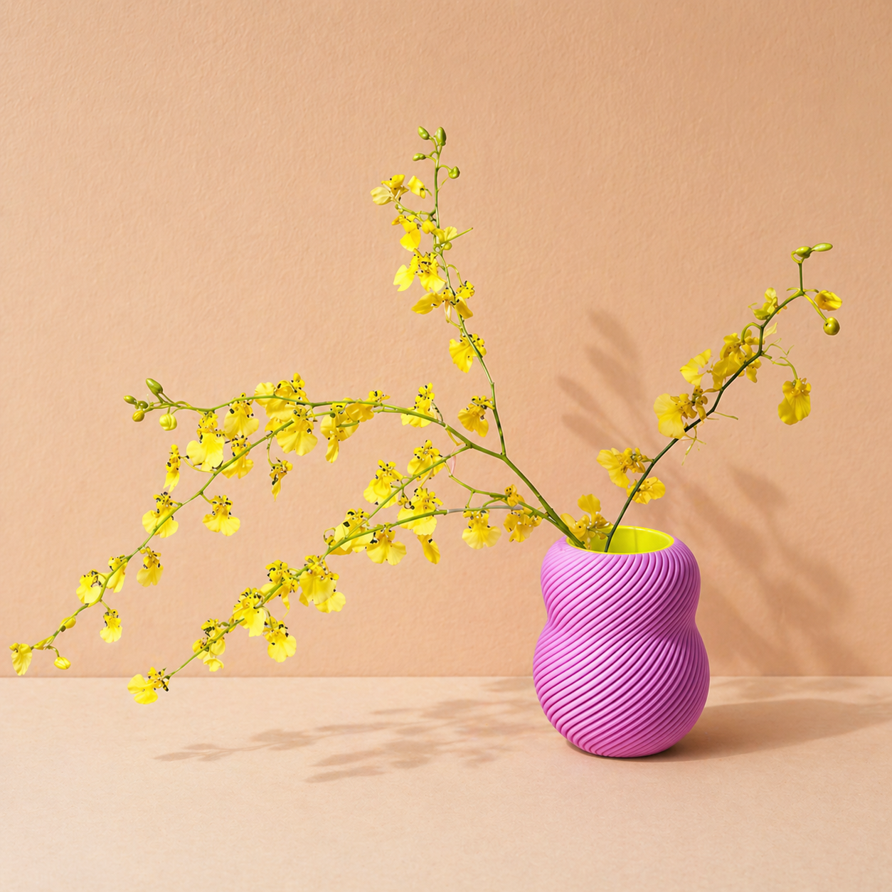 3D-geprinte vaas met ronde vormen en een waterdicht cilinder (Lila)
