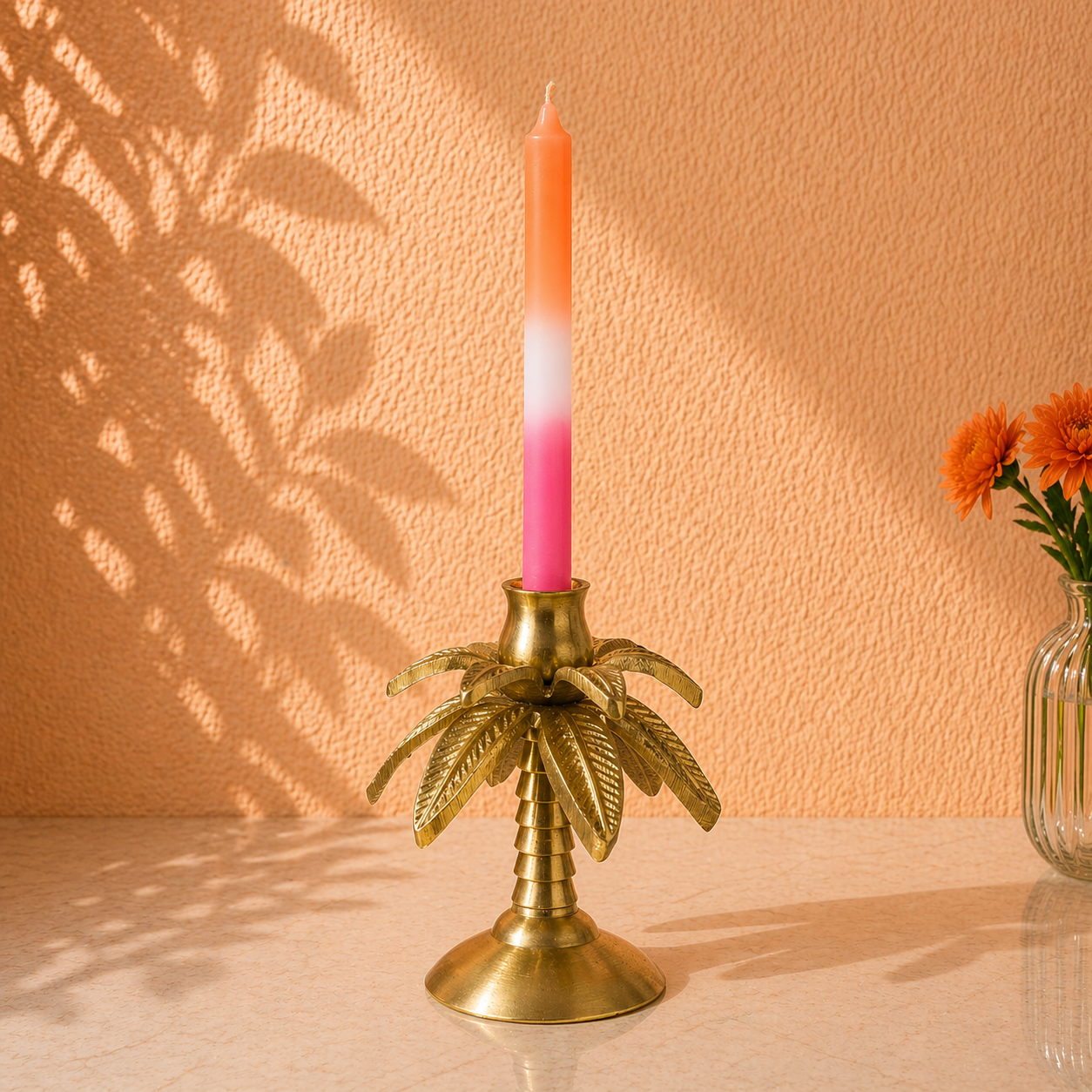 Gouden kandelaar in de vorm van een palmboom - luxe woondecoratie