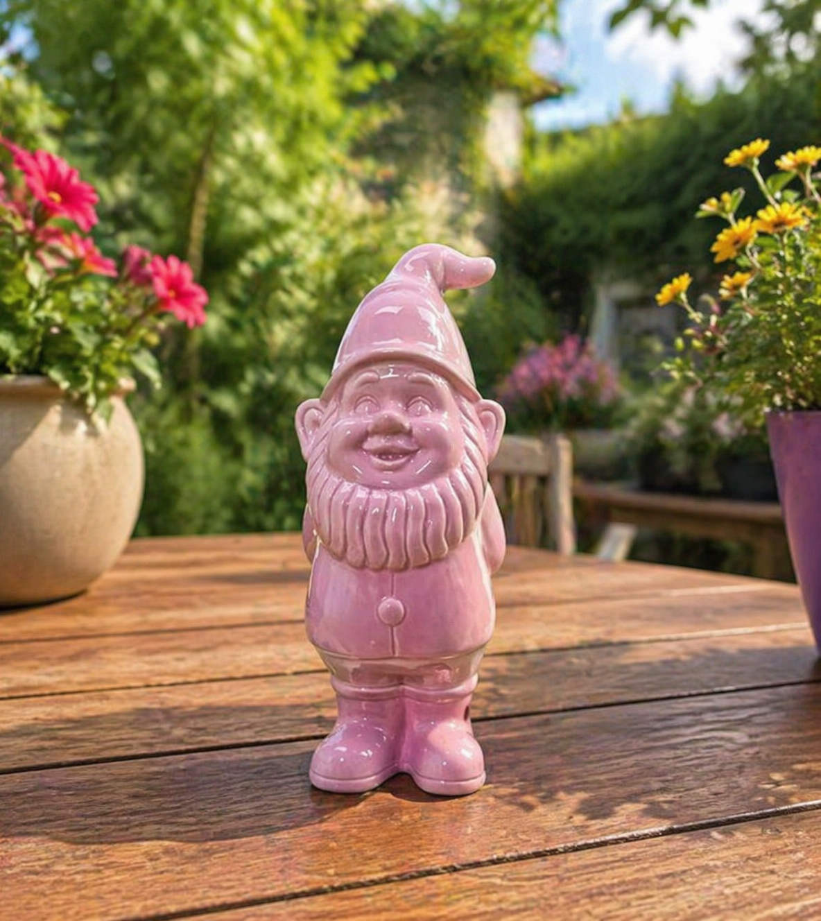 Keramieken Tuinkabouter 25 cm – Kleurrijke Tuindecoratie in 7 Kleuren (Lila)