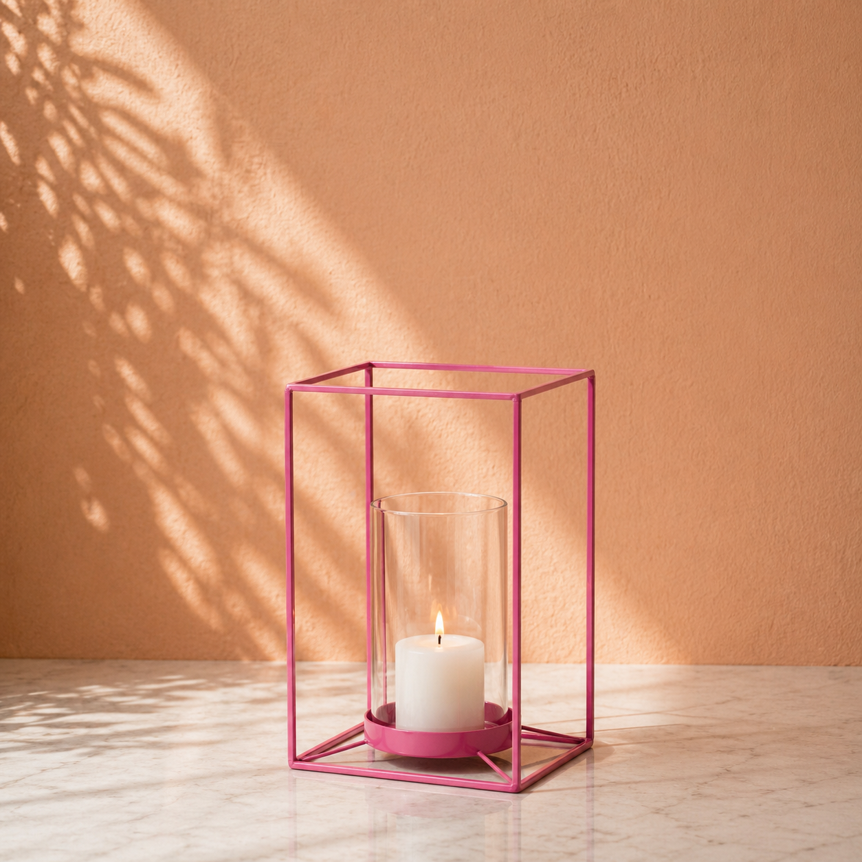 Metalen lantaarn met glas - sfeervolle decoratie voor binnen en buiten (Felroze)