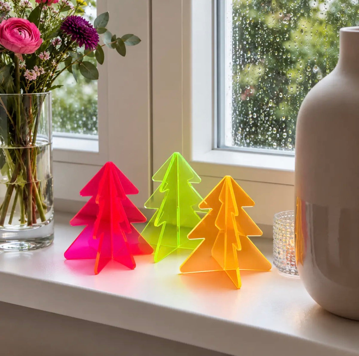 3D Kerstboompje Plexiglas Neon Roze of Neon Geel 10 cm | Moderne Mini Kerstboom Tafeldecoratie