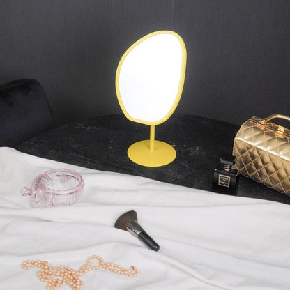 Make-up spiegel geel. Staande spiegel 